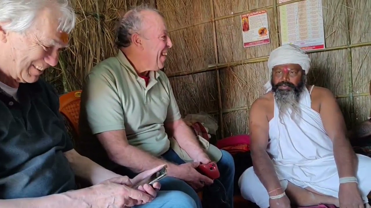 नंदीगिरी जी महाराज जूना अखाड़ा फ्रांस एवं इटली से श्रद्धालु इंग्लिश टू इंग्लिश बातचीत करते हुए#viral