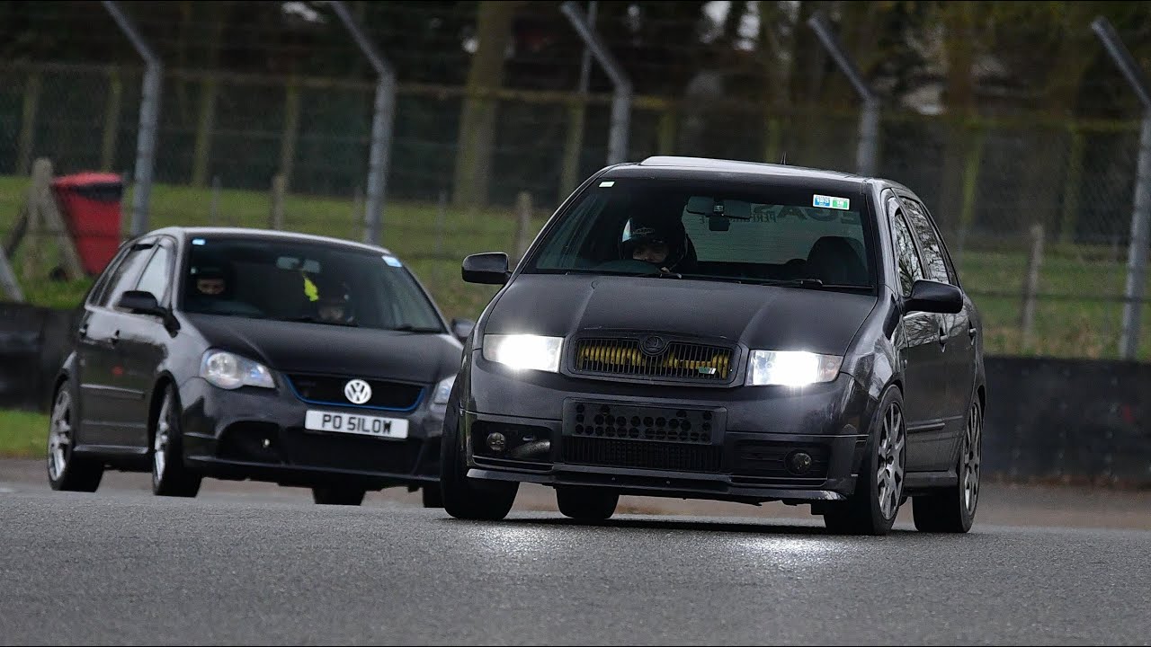 300hp Polo GTI vs 300hp Fabia VRS (Brands hatch Indy - damp)