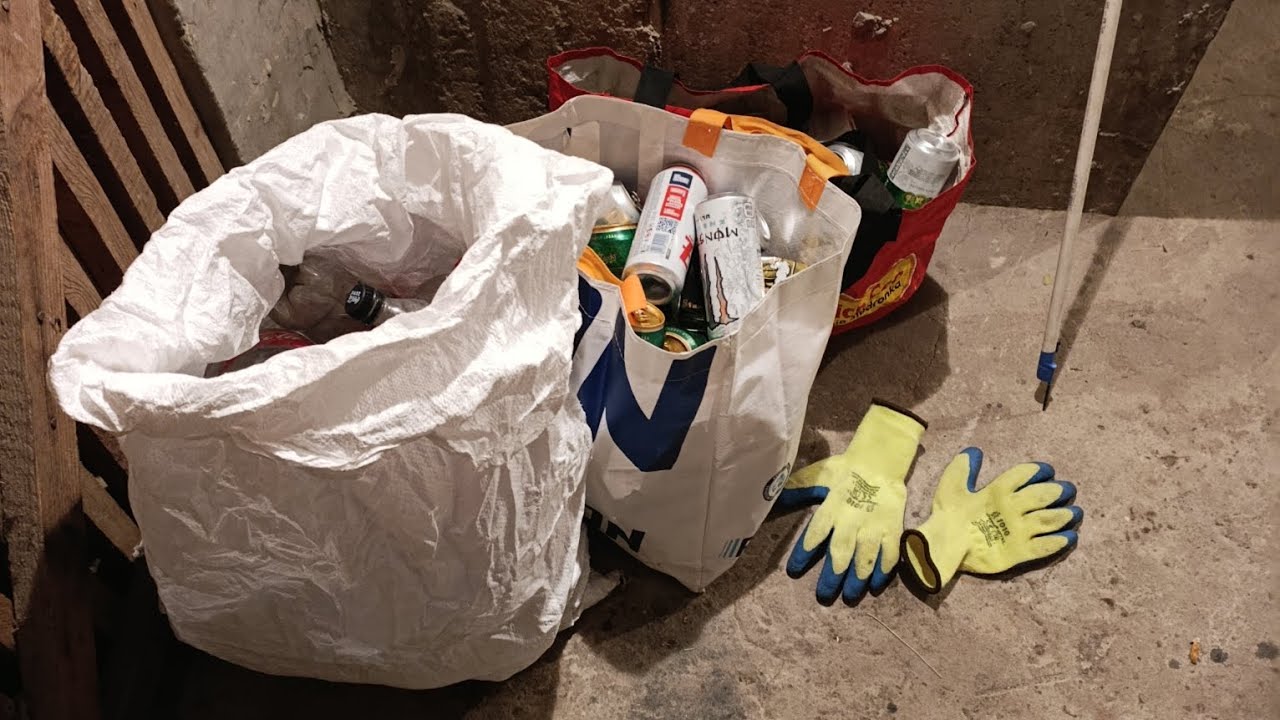 Eko spacer 🫣😂#pet #butelka #odzysk #kaucja #recycling 