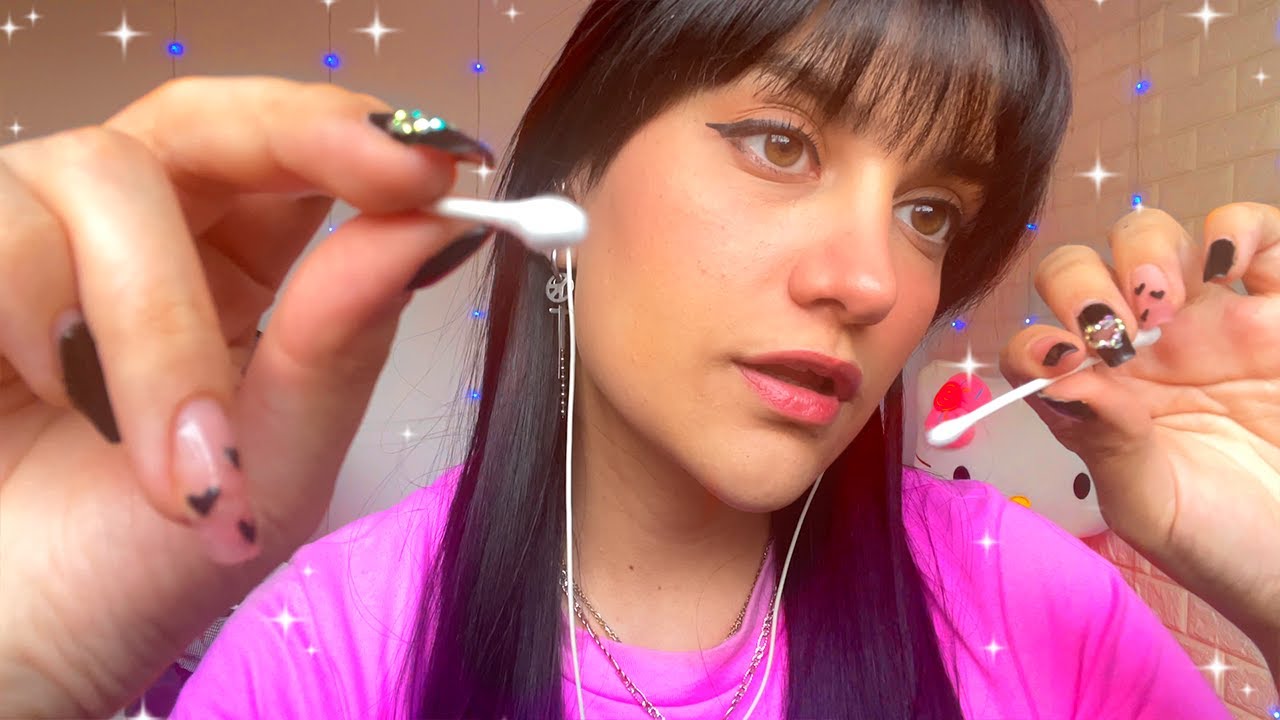 ASMR ❤️Tu BFF de clase TE HACE LIMPIEZA DE OIDOS 👂