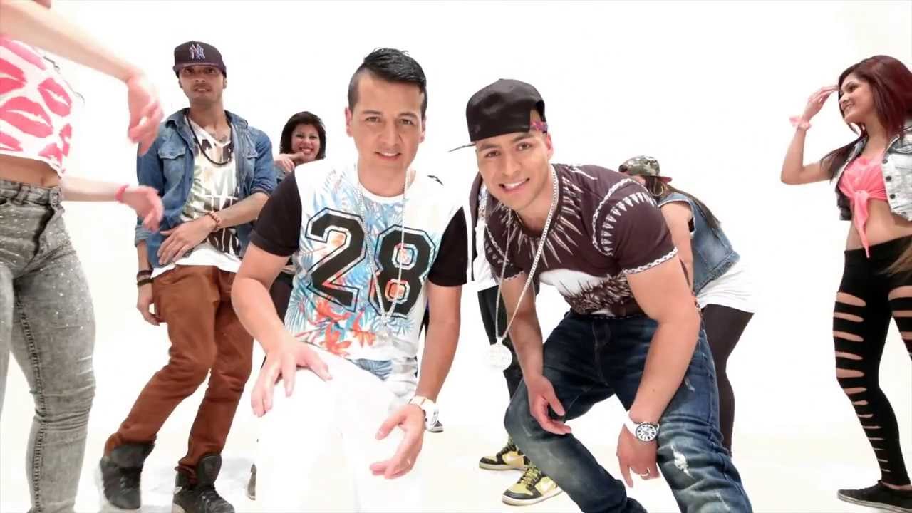 Zumba tus caderas - Eyci and Cody (Video Oficial)