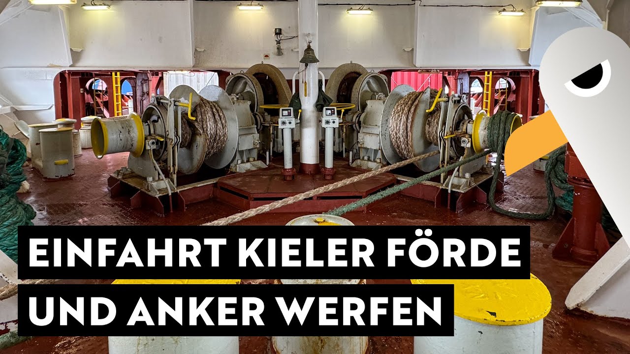 Einfahrt Kieler Förde bei Nebel und Ankern ⚓️ vor der Schleuse Kiel Holtenau