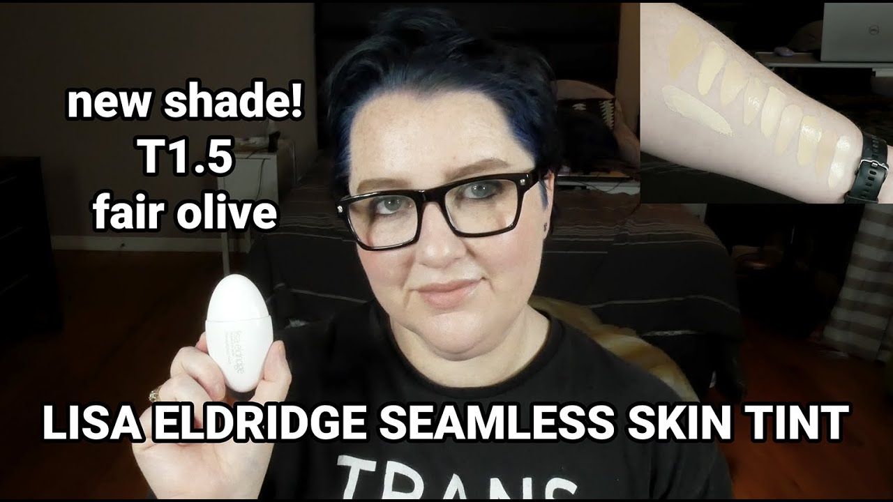 Lisa Eldridge Seamless Skin Tint in T1.5 - fair olive | Swatches, Demo | pale & over40