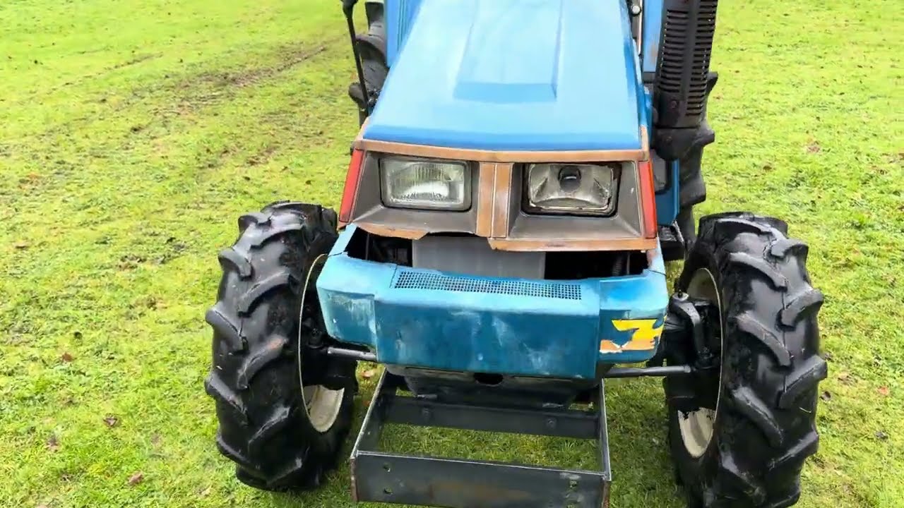 4x4 ISEKI TU240 Compact Tractor