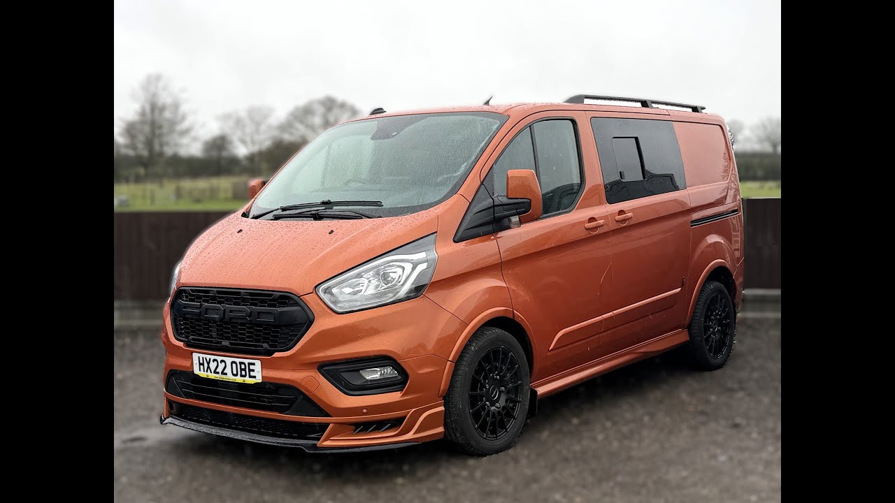 Ford Transit Custom 2.0 320 LIMITED 6-местный комбинированный фургон, автоматическая коробка пере...