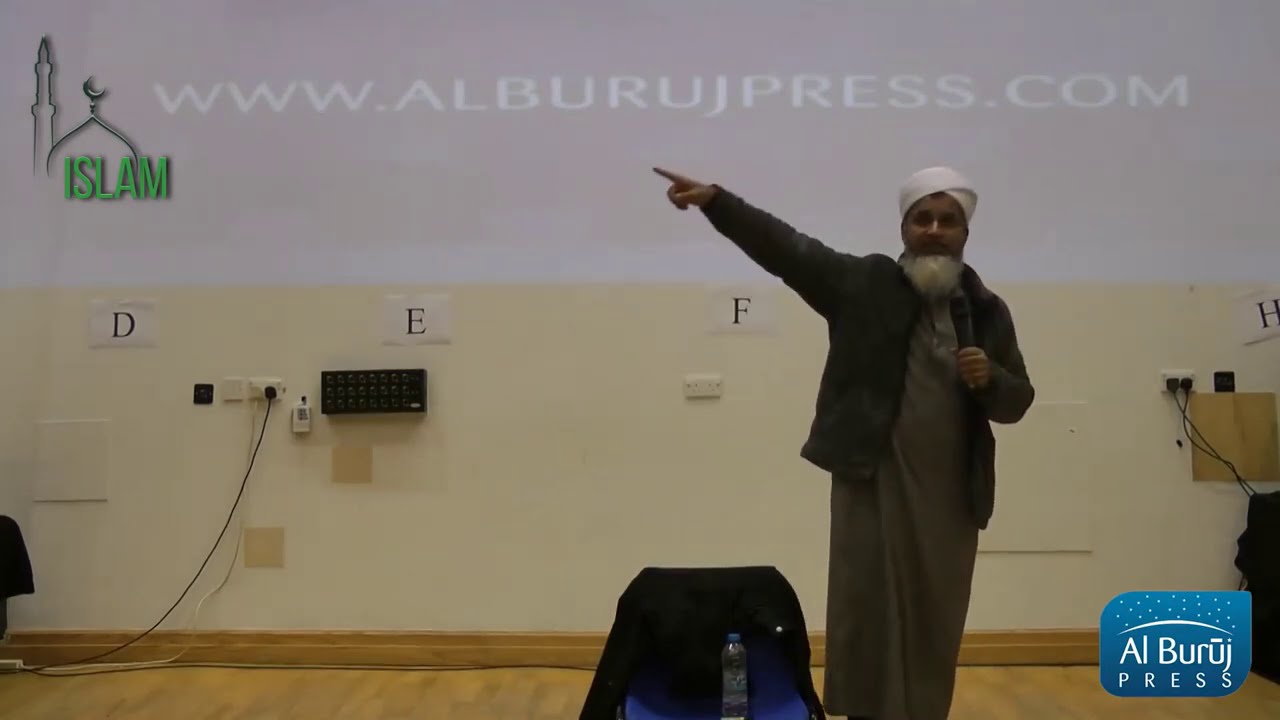 Шейх Хасан Али. Джинны не суются в наш мир, мы не лезем в мир джинов.