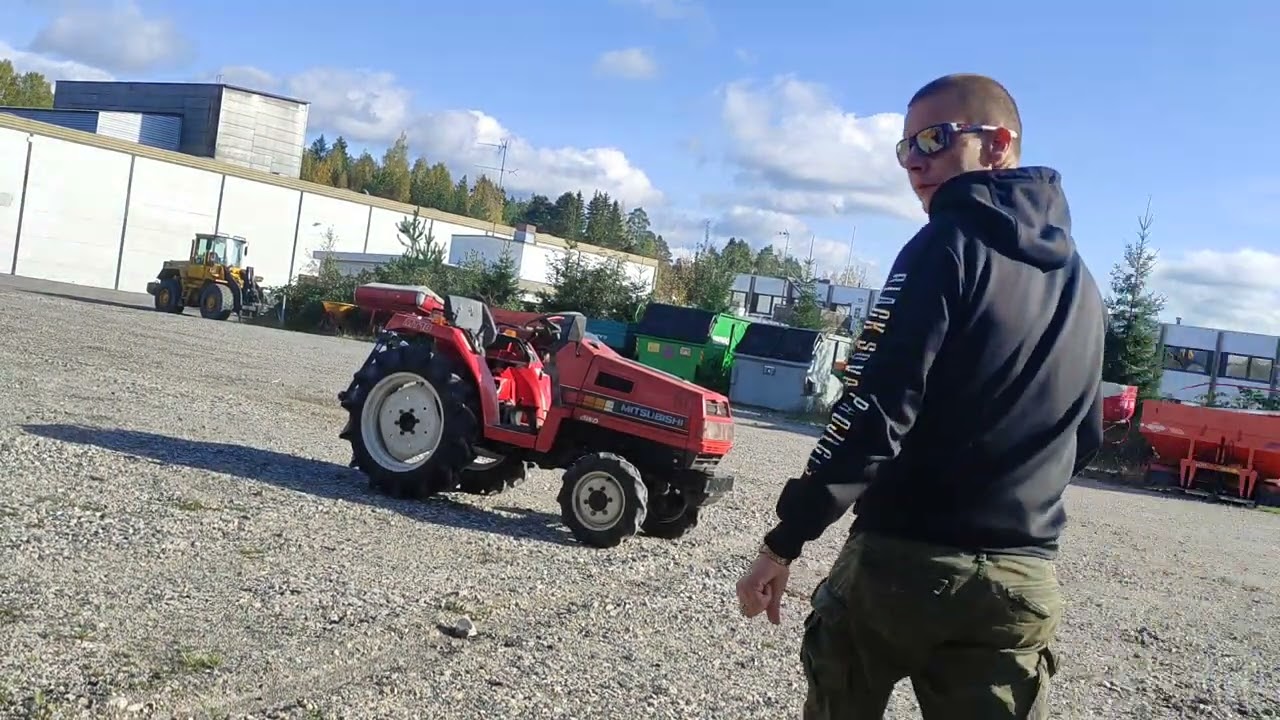 Mitsubishi MT18 4 WD traktori