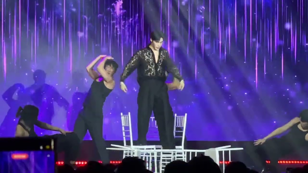 [FANCAM] UP - POOOM at 𝐁𝐄𝐘𝐎𝐍𝐃 𝐓𝐇𝐄 𝐒𝐂𝐑𝐄𝐄𝐍 The Next Chapter of Entertainment #BeyondthescreenxUpPoom