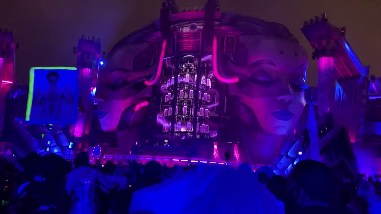 deadmau5 at EDC Orlando 2019 - Strobe