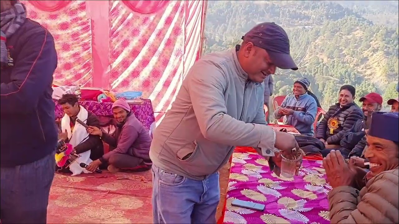 आज गये थे हम लोग डूंगरी 🙏🙏🙏