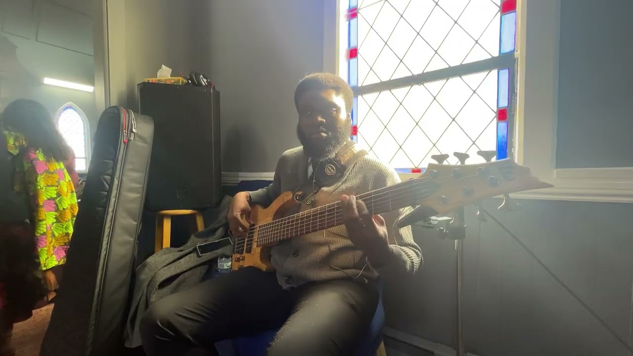 Pentecost Praises On Bass 