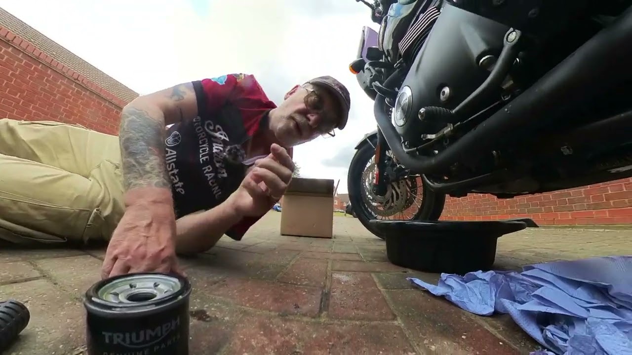 Triumph T120 Oil & Filter Change Filmed 100% on the Insta 360 X3