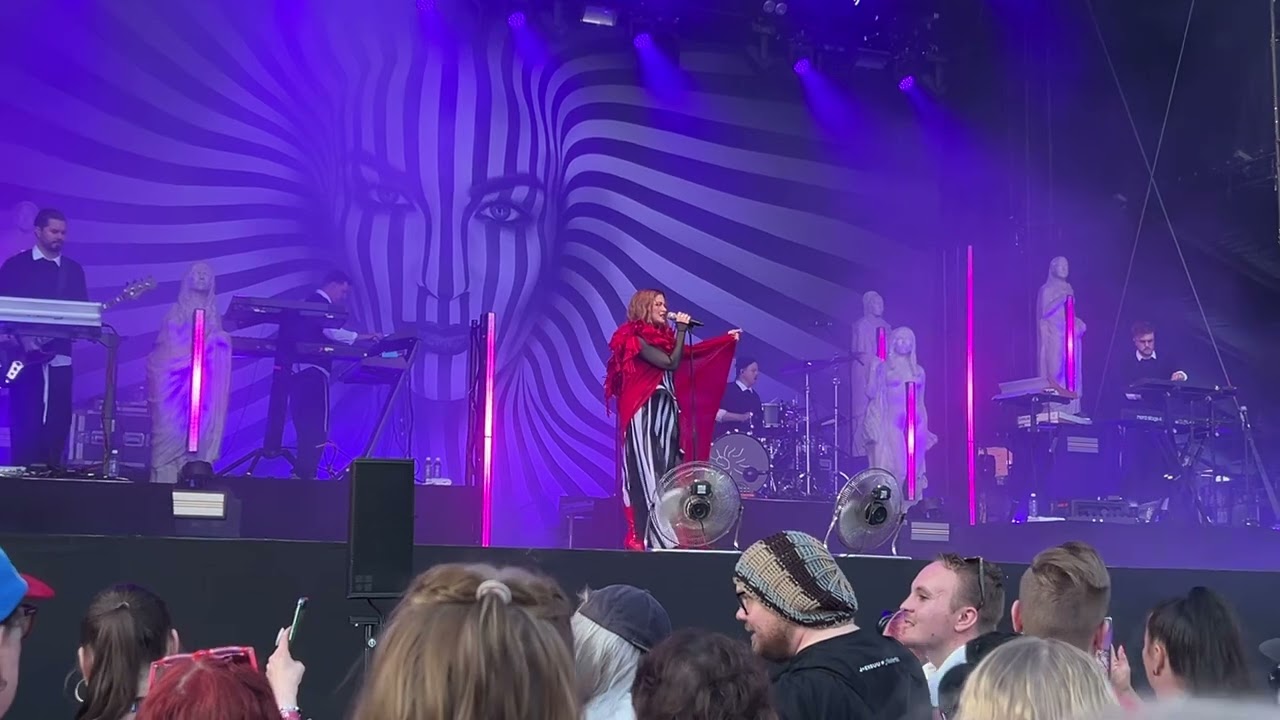 Jenni Vartiainen - Duran Duran live Suomipop Festivaali 2025 Jyväskylä