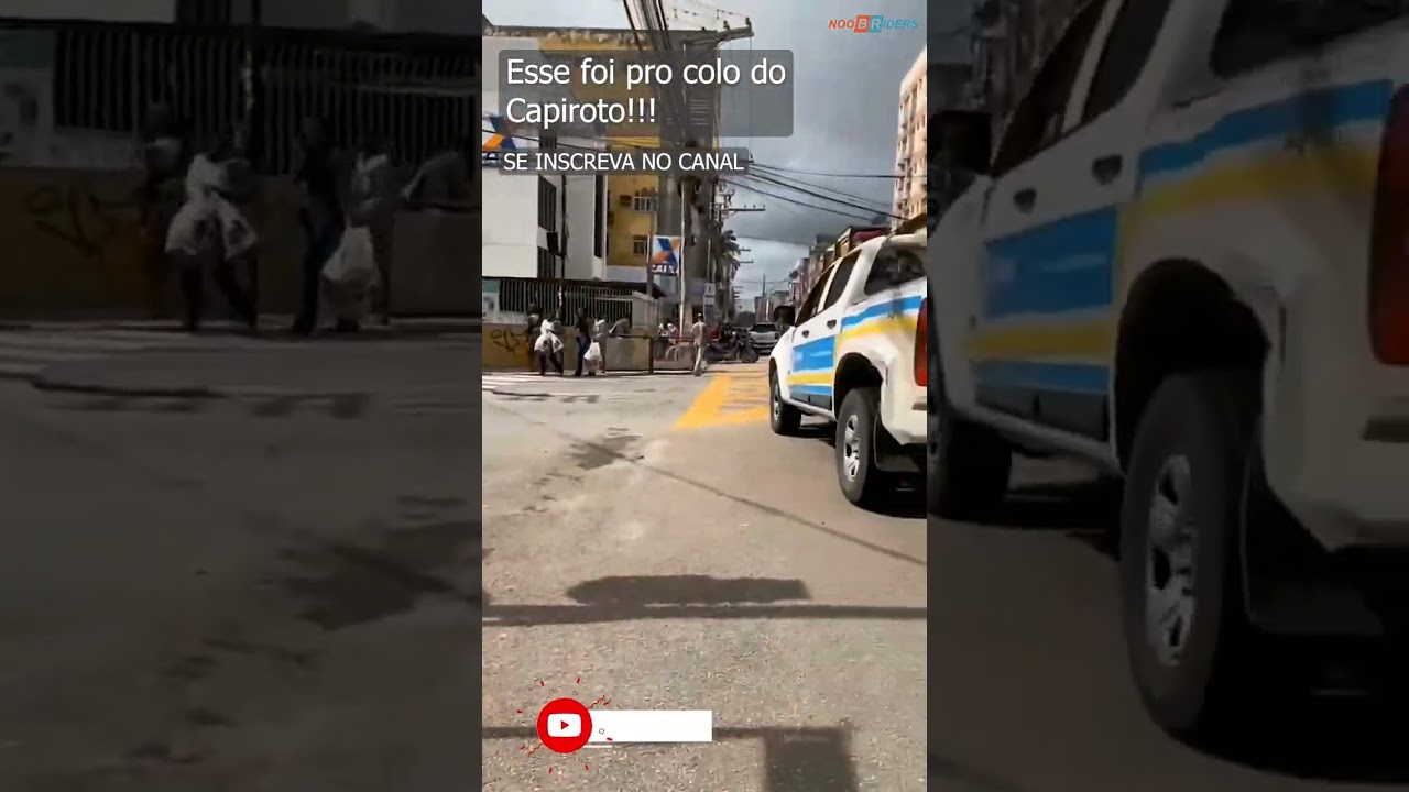 SUSTOS e QUEDAS DE MOTO Shorts #memes #viral #videosengra&ccedil;ados  INSCREVA