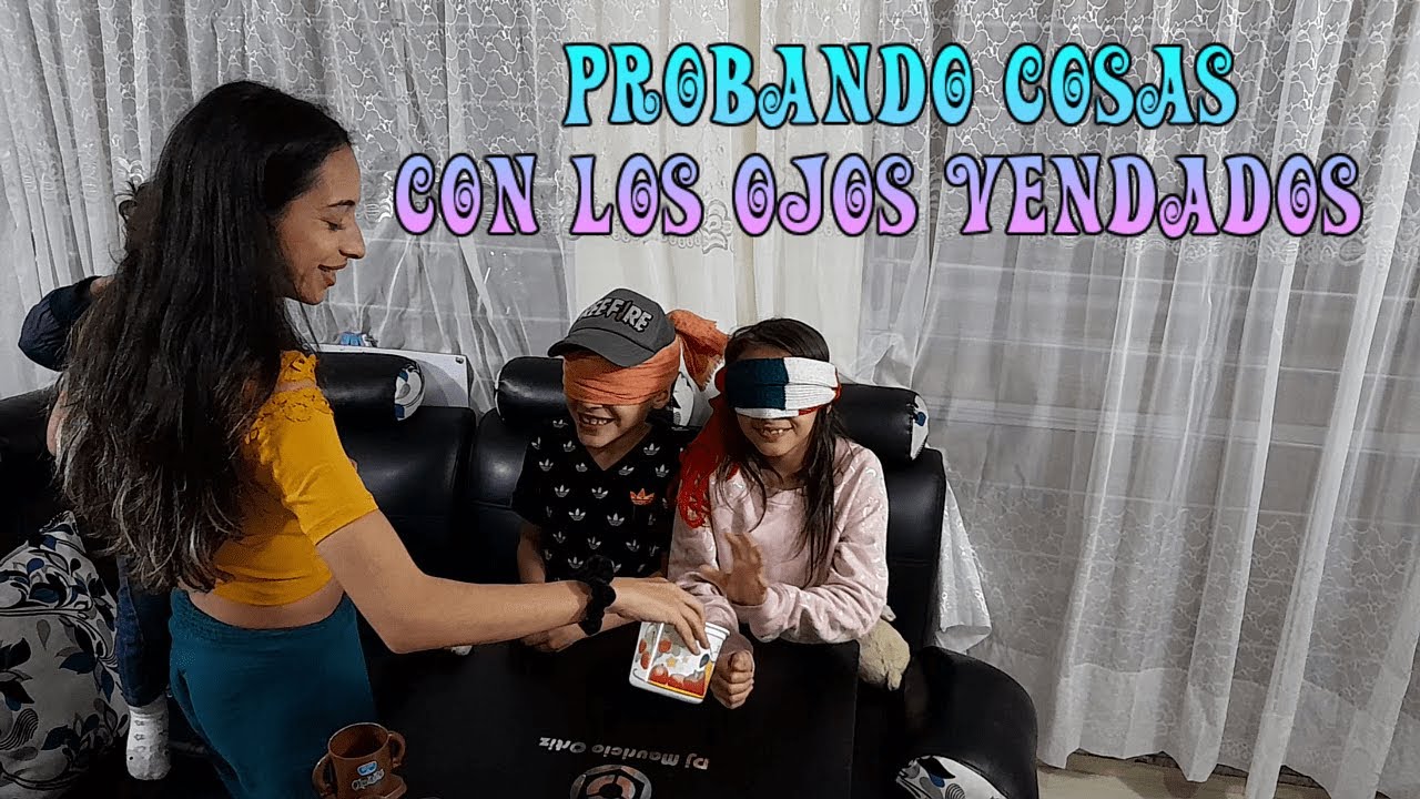 Probando cosas con los ojos vendados // niños con los ojos vendados // juegos con los ojos vendados