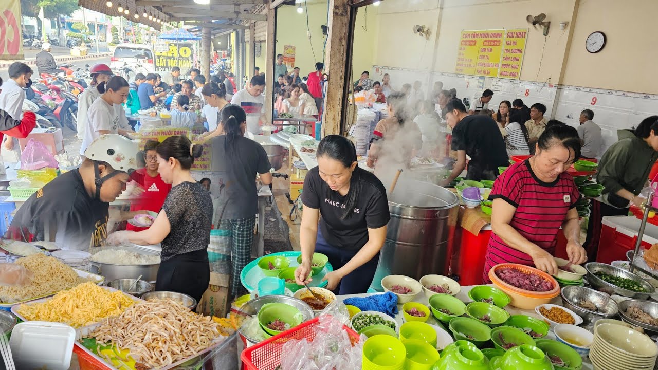 Độc đáo CƠM TẤM SÚP TÁI khách đông khủng khiếp ở Miền Tây bán xuyên Tết 2026