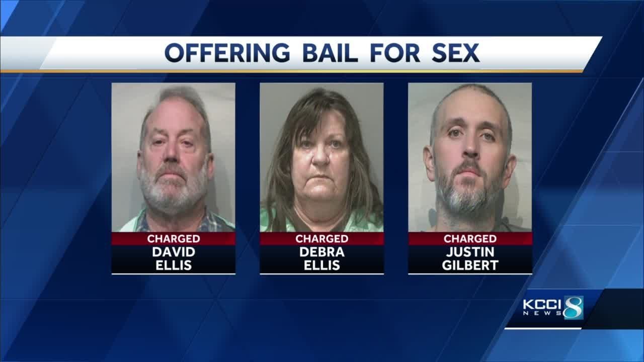 Iowa bail bonds owner accused of trading bail for sex