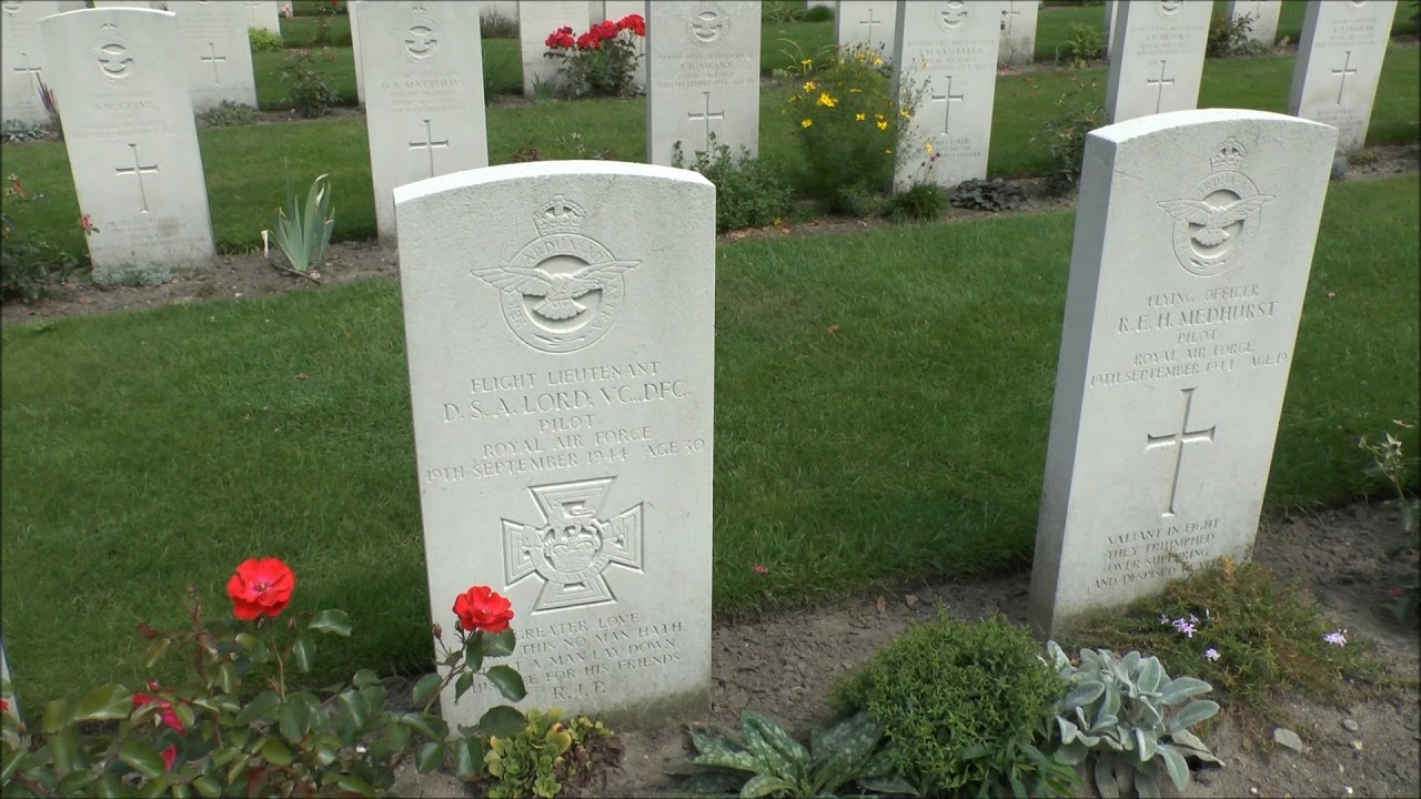 Operation Market Garden:   Arnhem Oosterbeek War Cemetery, Netherlands