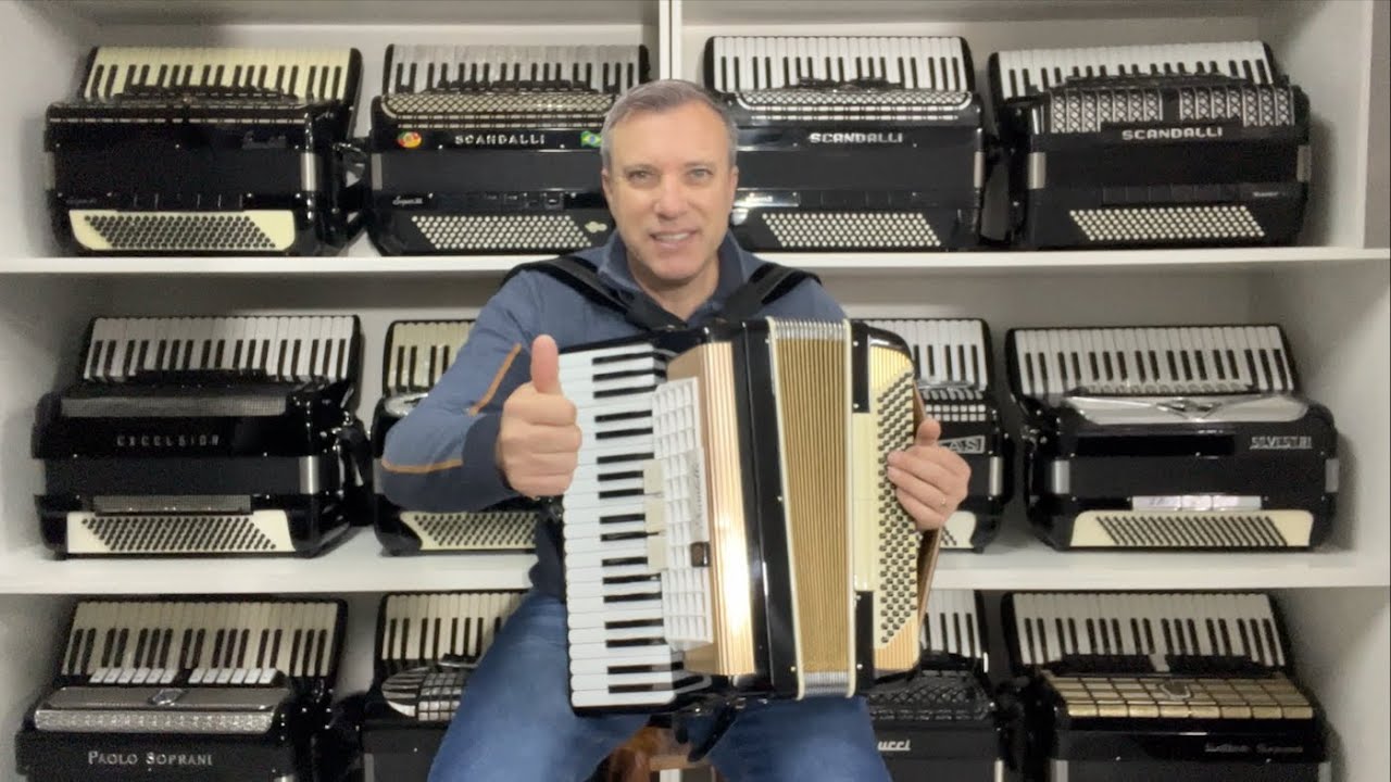 Acordeon Scandalli - Segunda de Voz - 3/2 Registros - 7.9 kg - 43 cm - Jeferson Oliveira