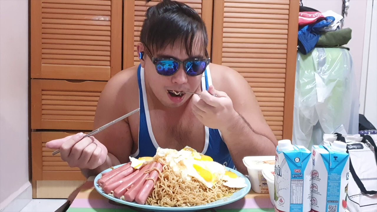 Beefy Guy 1k Subscriber Milestone Mukbang (QnA)