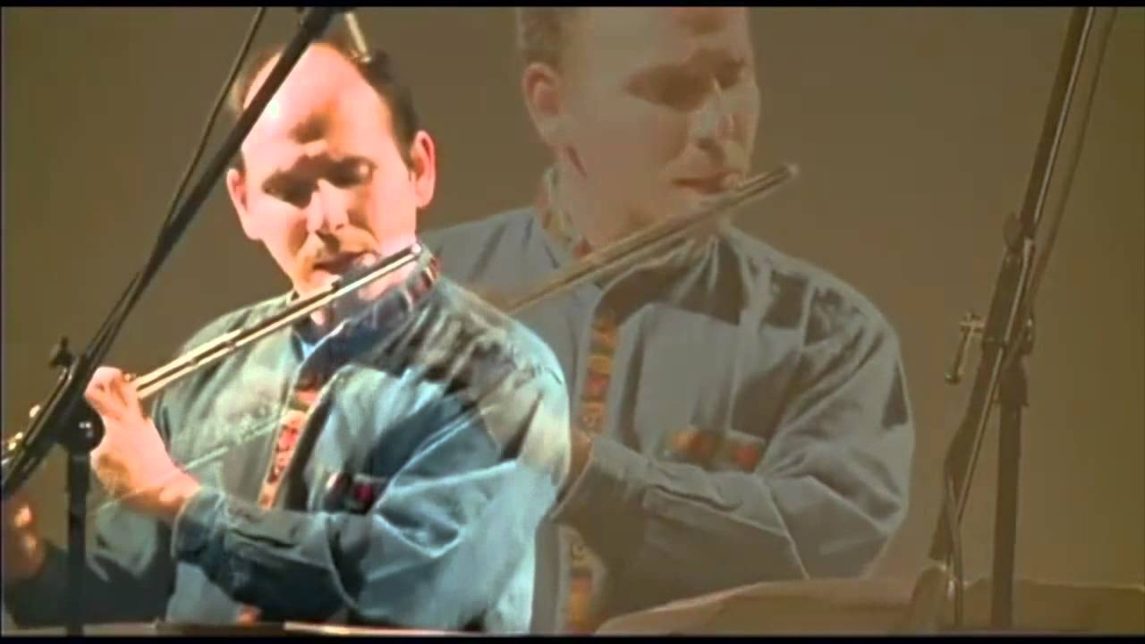 Zikkus-F (for flute and live electronic)