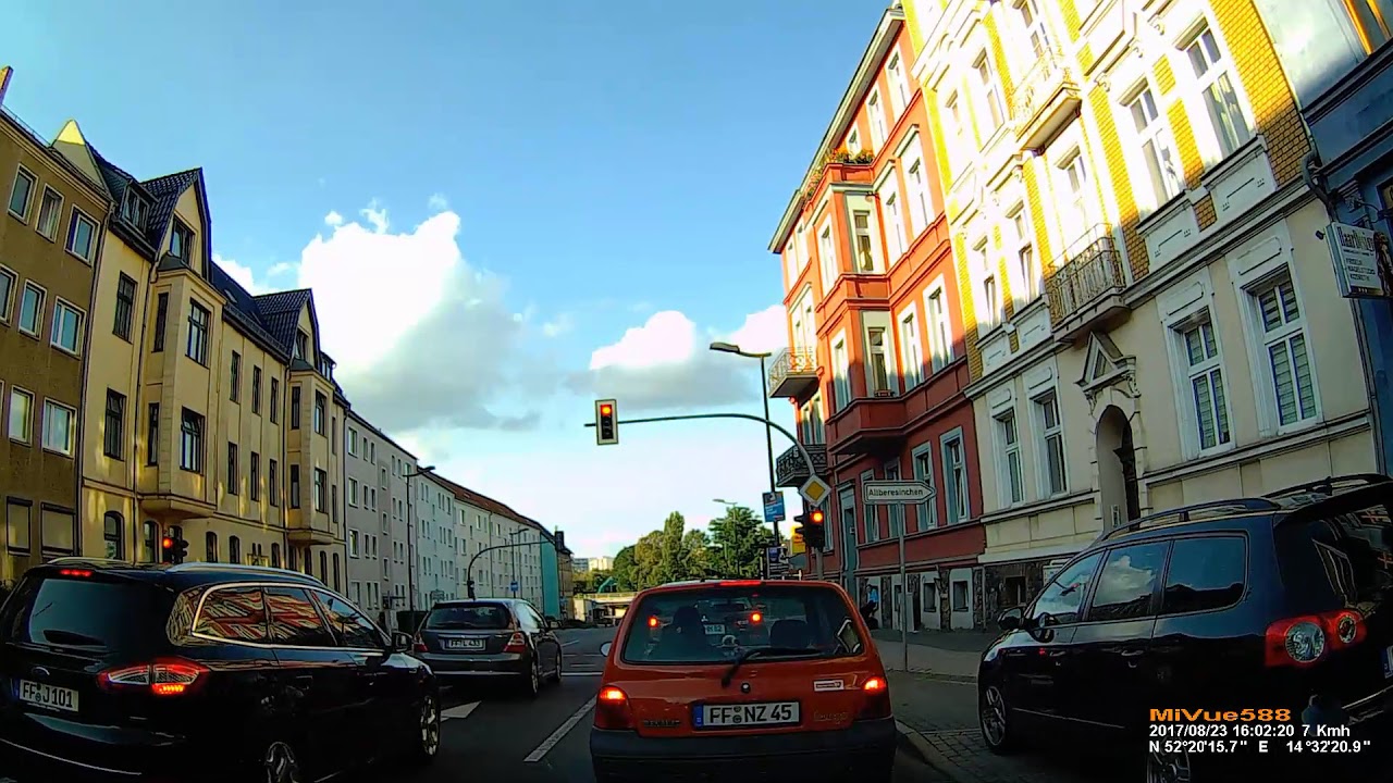D: Frankfurt (Oder). Fahrt durch die Stadt und nach Słubice (PL). August 2017