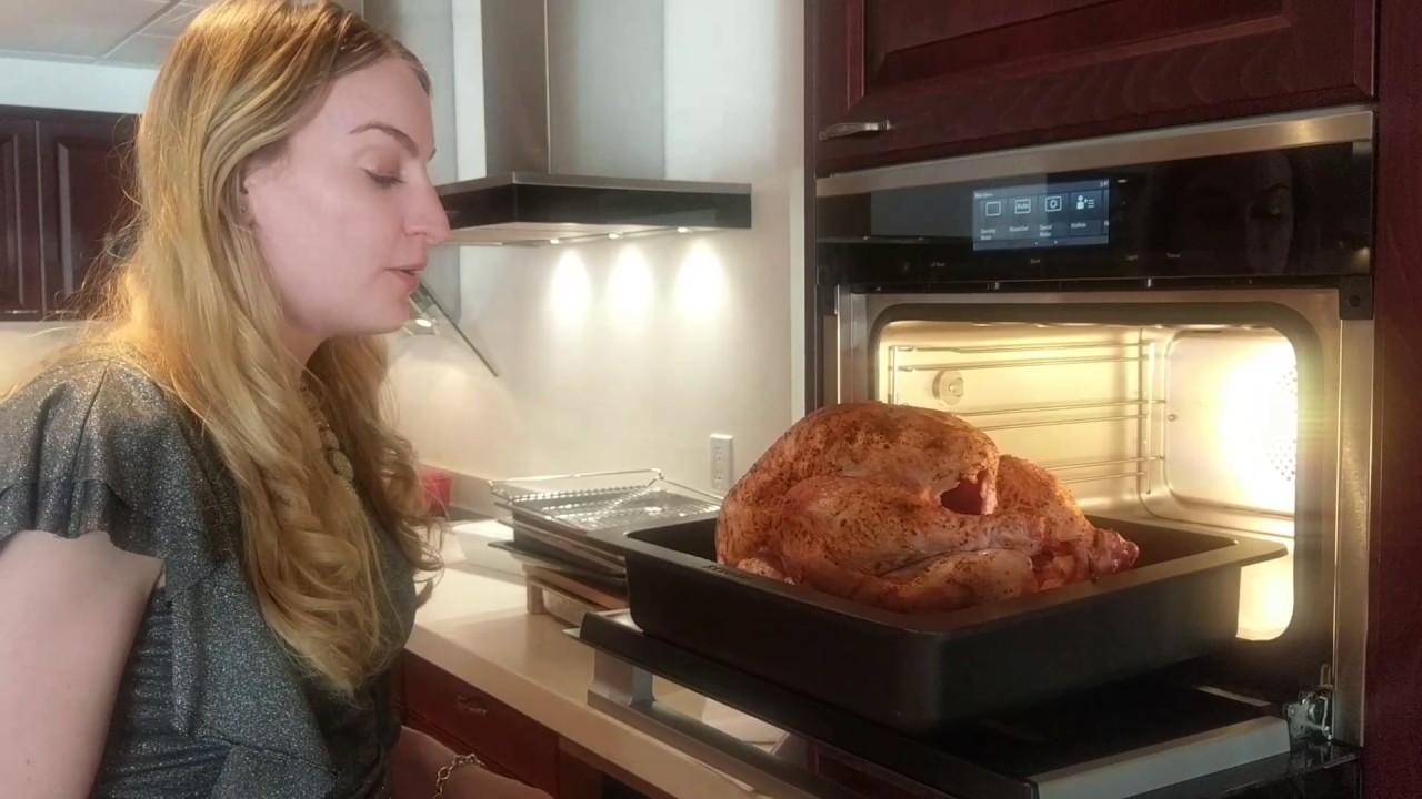 Turkey with probe In Combi-Steam