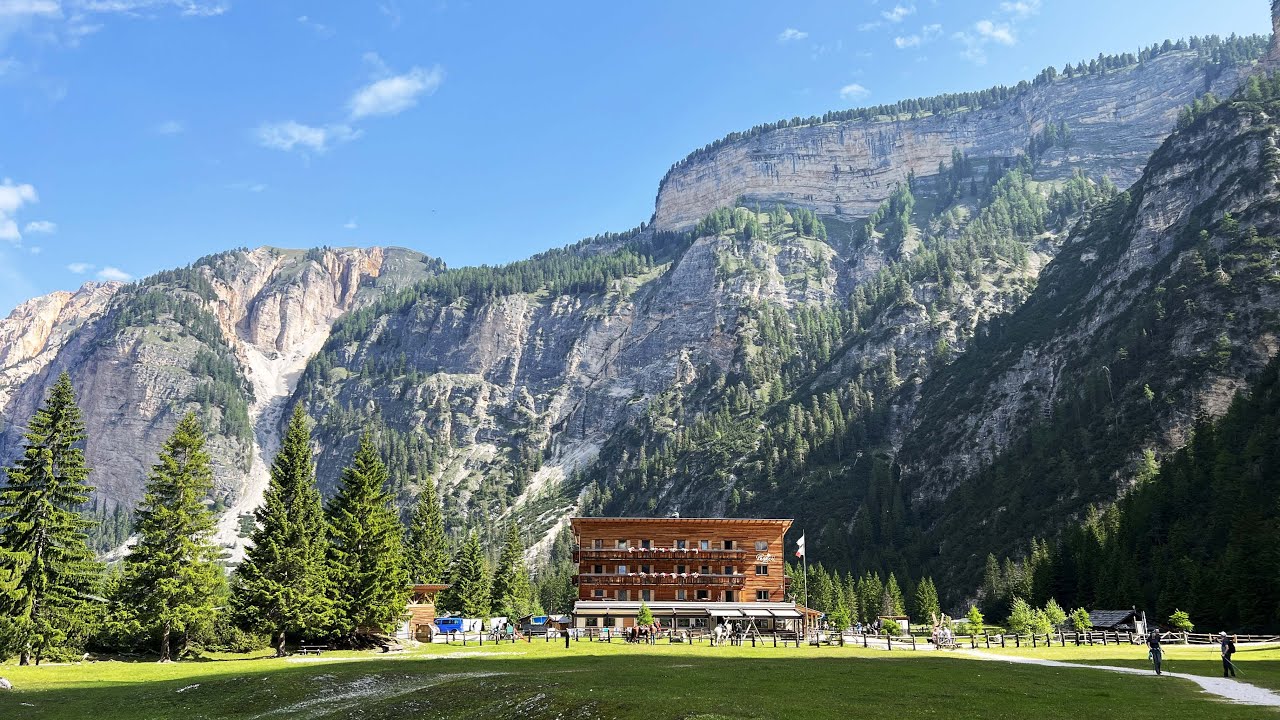 Dal Rifugio Pederü all'Üćia Lavarella (& Fanes)