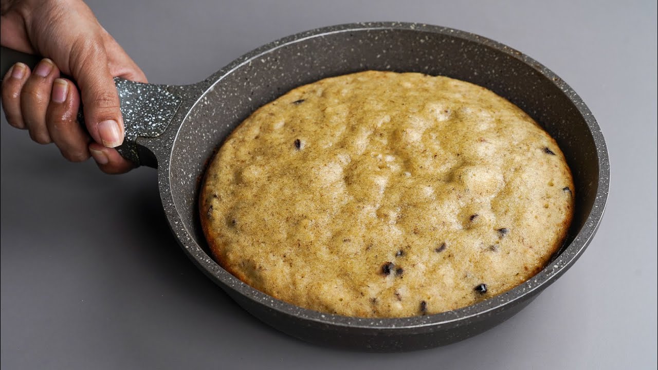 I Made The Best Homemade Banana Cake On Frypan | No Oven | Banana Cake Recipe | Easy Banana Cake