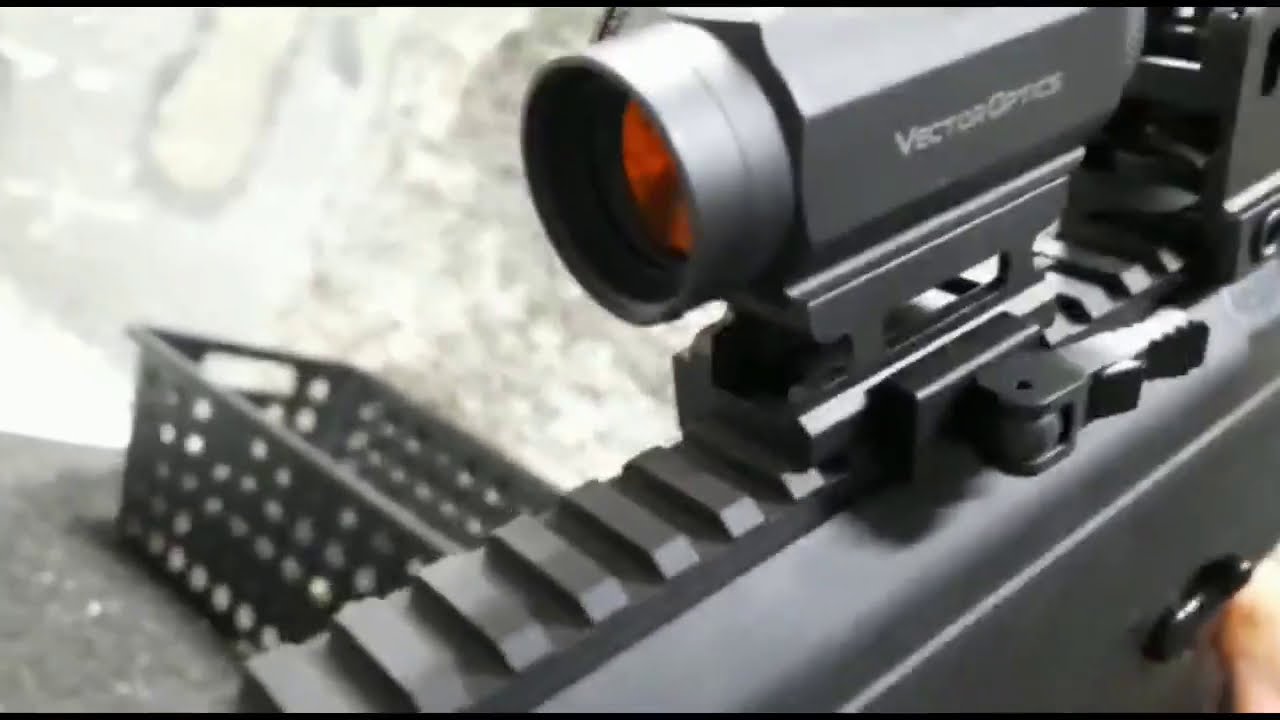 Disparos com o Red Dot Vector Optics 
