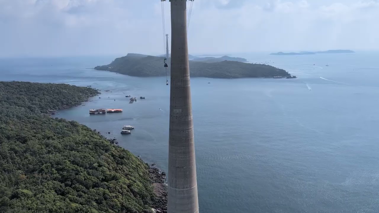 Phu quoc cable car. 