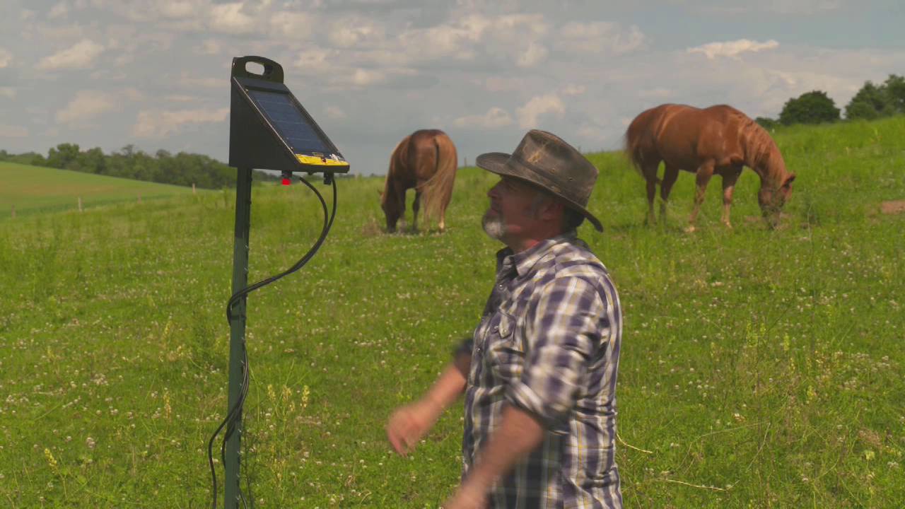 How to Install a Solar Fence Charger: Electric Fence 101 | Zareba&reg;