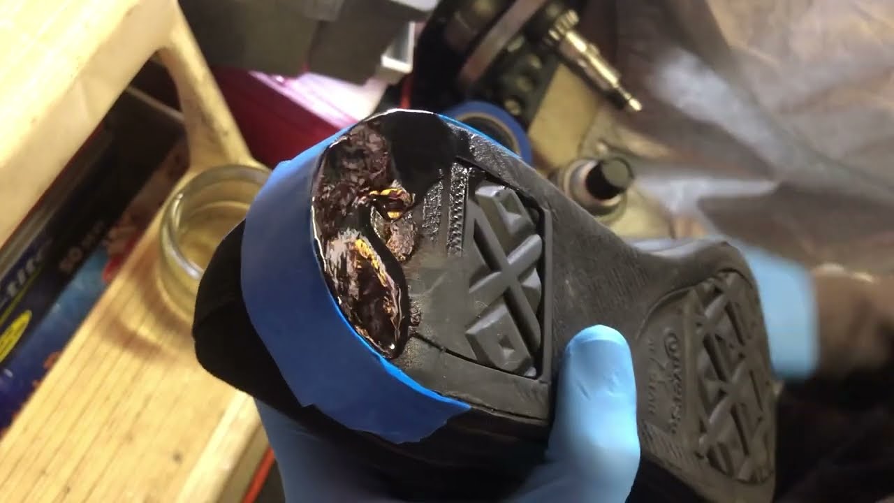 Как легко починить обувь с помощью клея Shoe Goo, часть 1/6