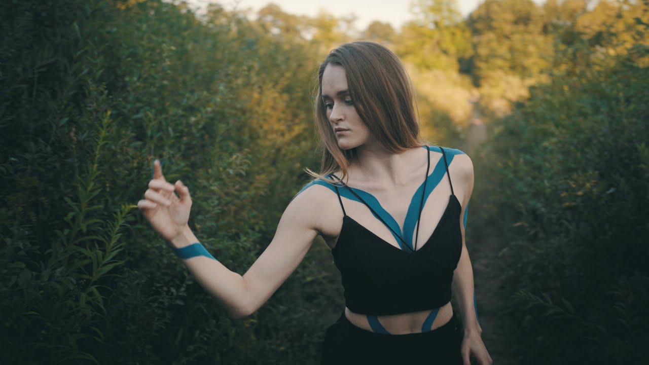 Bence Baruts - Fairy Forest ft. Lilla Orbay  [Official Video]
