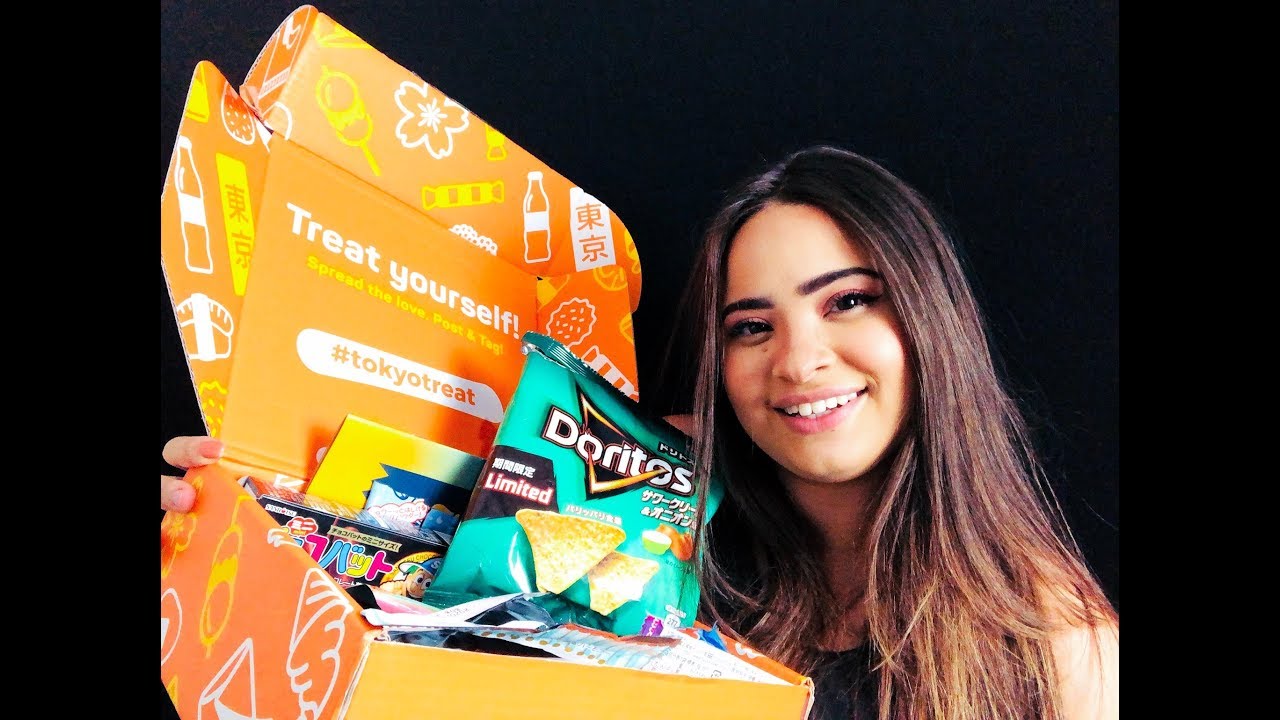 ASMR:UNBOXING JAPANESE CANDY -TokioTreat🍬