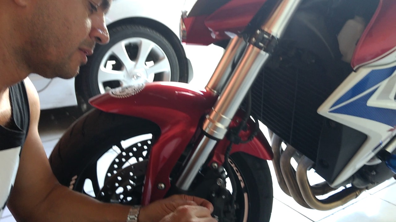CB 1000R Barracuda-Como ter acesso para completar liquido de arrefecimento