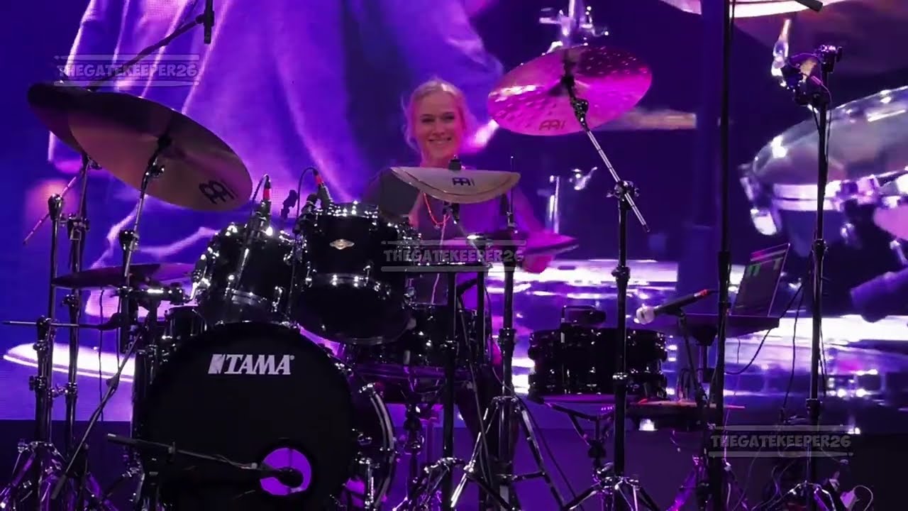 Anika Nilles - Drum Clinic in Mexico City [2]