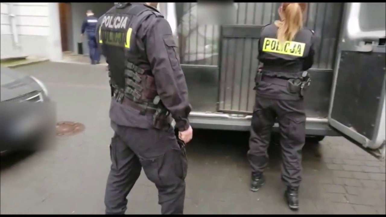 GDAŃSK- W LODÓWCE UKRYŁ BLISKO 400 PORCJI LSD