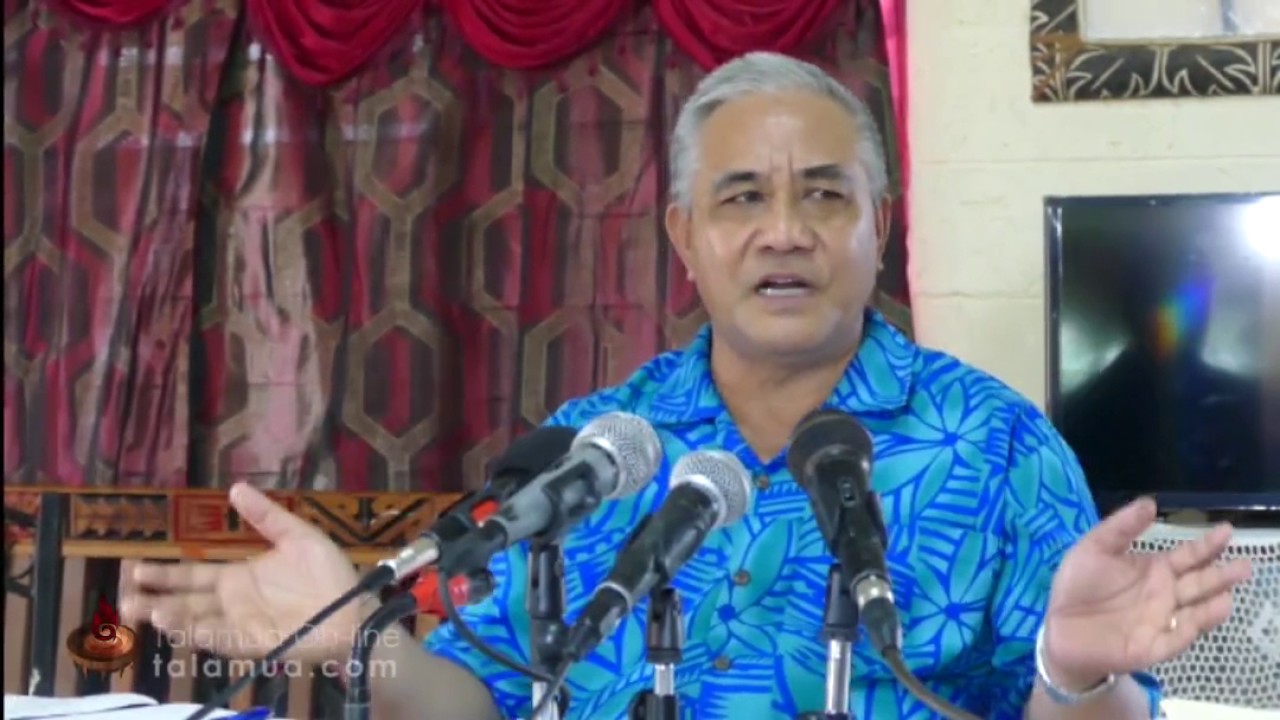 Talamua - Reverend Opapo Oeti Soana’i talking to the media