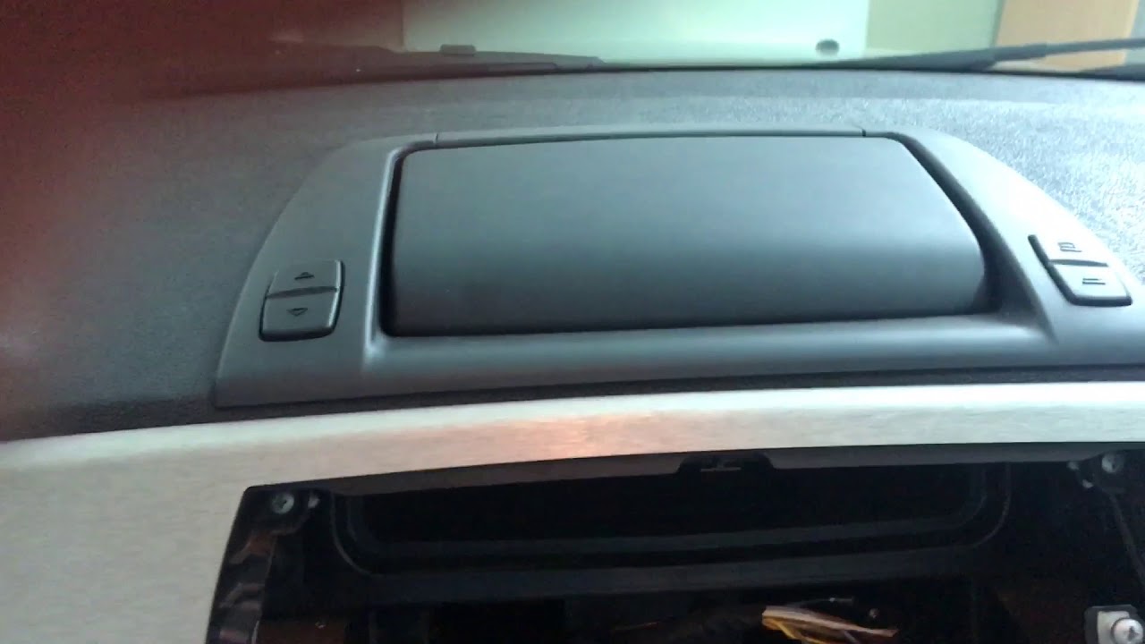 Bmw Z4 Navi Umbau auf Garmin N&uuml;vi 2599lmt