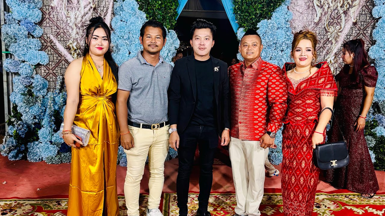 ឡើងផ្ទះជាងហុកនៅអ្នកលឿង