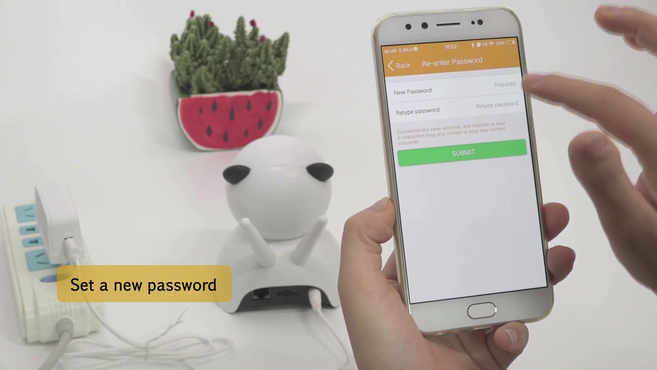Floureon Panda 720p IP camera with TF Card slot
