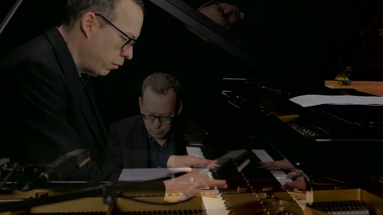 Elton John: Sorry seems to be the hardest word (Elton John/Bernie Taupin) - Piano Version