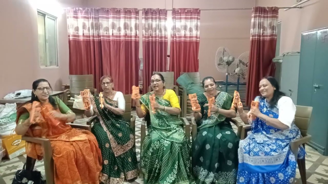 તારું રોજ રોજ મુખડું હસતું રે