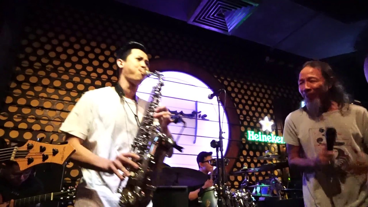 Đừng Lừa Dối - Mr Chu Minh Ký ft ThiSax | Acoustic Bar | Hoàng Thi Saxman