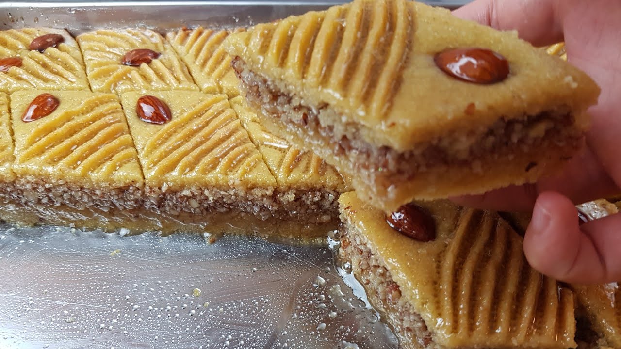 MAKROUT AU FOUR Baklawa à la semoule