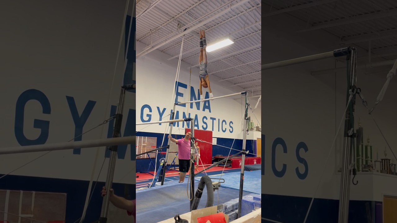 Working hard but having fun! 🤸🏻&zwj;♀️#gymnastics #enaparamus #unevenbars #gymnast