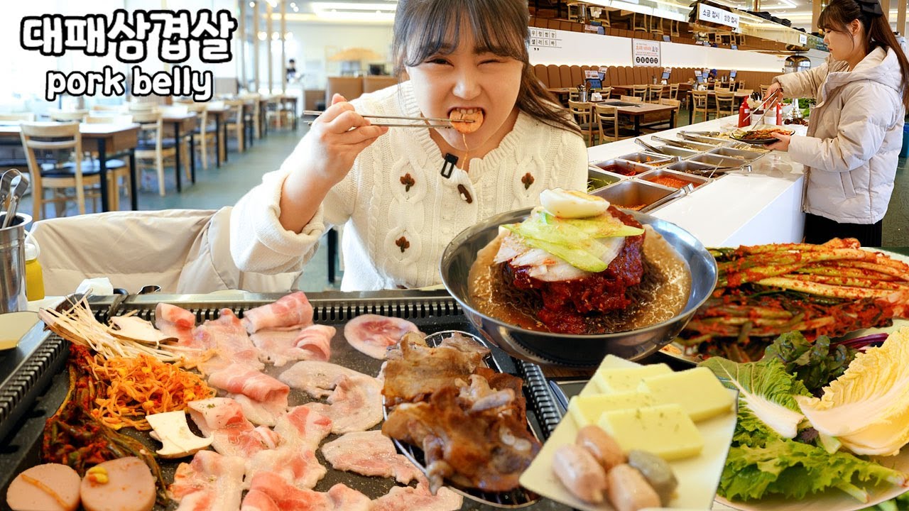 В этом ресторане подают как мясо, так и овощи🥩🥦Тонкие ломтики Тэпэ Самгеопсал Мукбанг