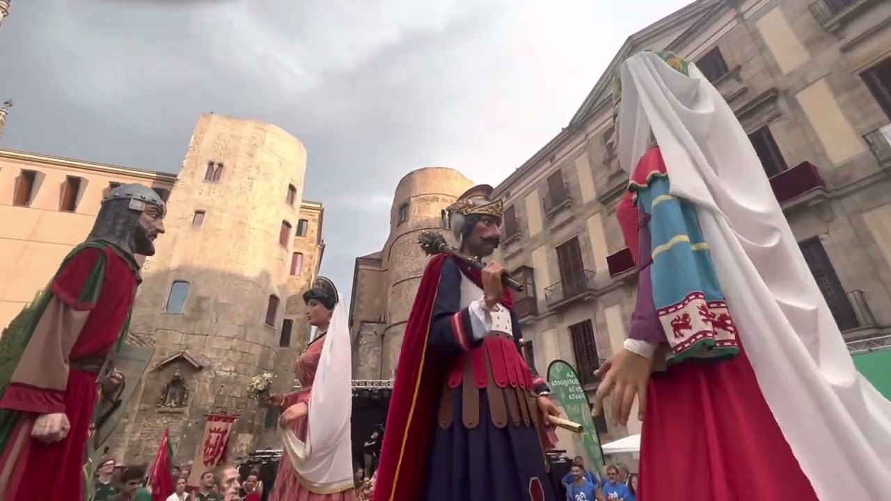 Els Convidats de Sant Roc 2022: Els Gegants Nous ballen amb els seus convidats d'honor