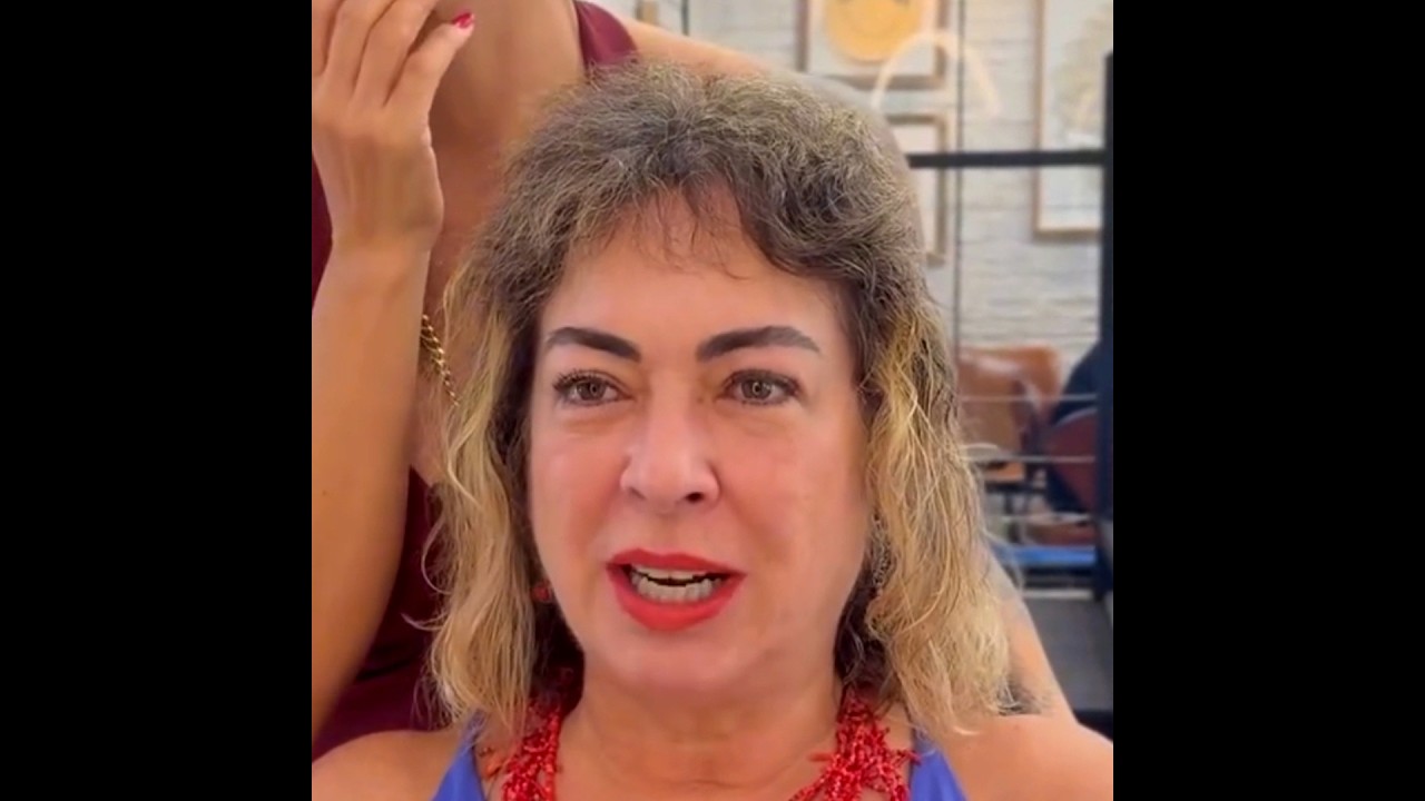 She Just Wanted to Look Younger... But Extreme Hair Transformation Left Her Speechless